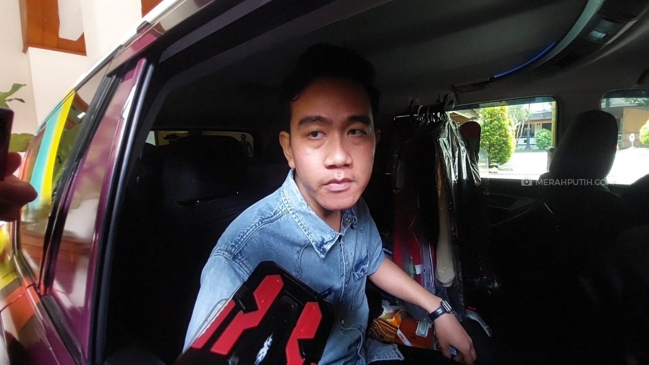Badan Penerimaan Negara Bikin Gemuk Kabinet Prabowo, Gibran Minta Tunggu Kepastiannya
