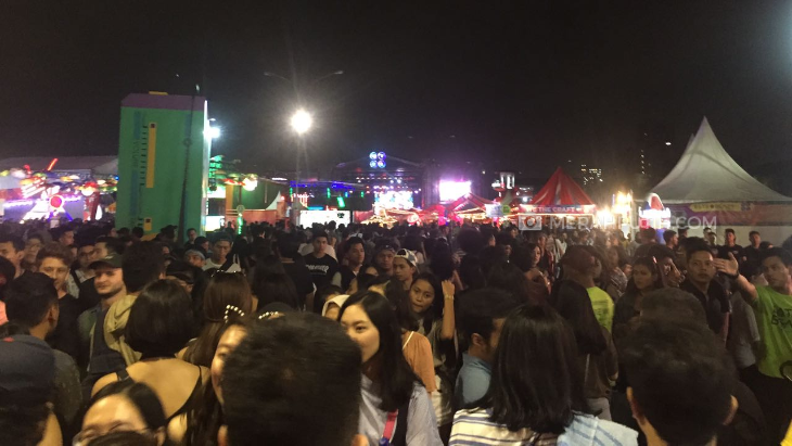 Lautan Manusia Padati Area 