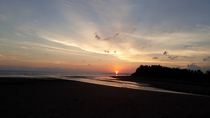 Senja di Pantai Yahembang Jembrana, Pesona Baru Bagi Wisatawan