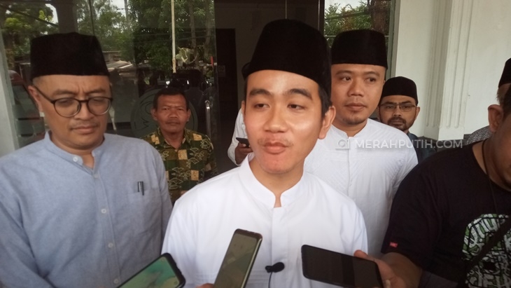 Presiden Jokowi Terbitkan Perppu Pilkada Ditunda, Gibran: Saya Tidak Masalah