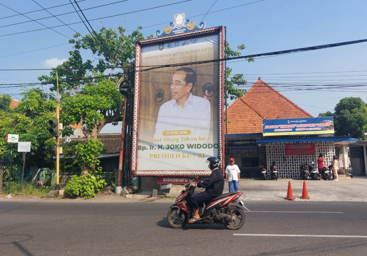  Pasang Baliho Ulang Tahun Jokowi, Wali Kota Solo Dilaporkan ke Kejari
