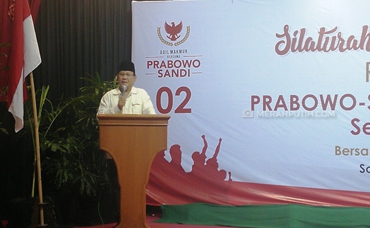 Prabowo berbicara kepada relawan