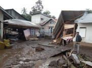 PMI Salurkan Ratusan Logistik Bagi Korban Banjir Lahar Dingin Marapi