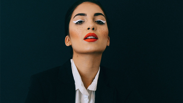 Wanita dengan lipstik. (istyle.id)