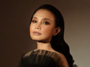 Rossa Libatkan Desainer Iris Van Herpen di '25 Shining Years Concert'