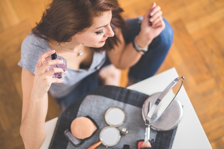 Nyamuk enggak menyukai beberapa jenis parfum. (Foto: Pixabay/kaboompics)