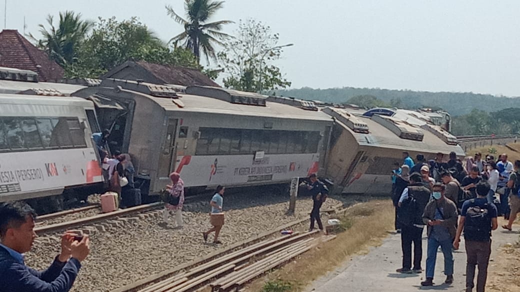 BPBD Jogja Kerahkan Kereta Bandara Evakuasi Penumpang Argo Semeru yang Anjlok