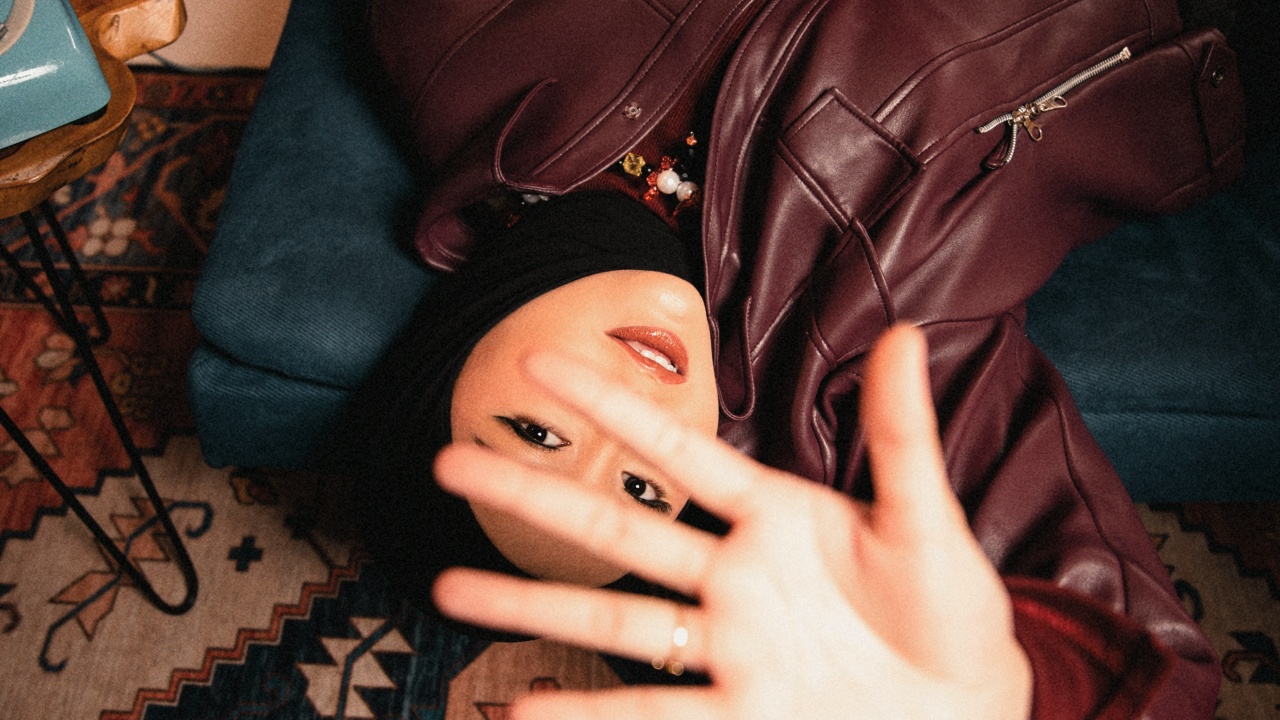 Salma Salsabil Mendadak Rilis Album Perdana 'Berharap Pada Timur'
