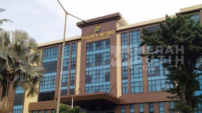 Polisi Buru Penjual Pistol Makarov Milik Oknum Pengacara Pemakai Narkoba