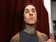 Sempat Trauma, Travis Barker Berencana Naik Pesawat Lagi