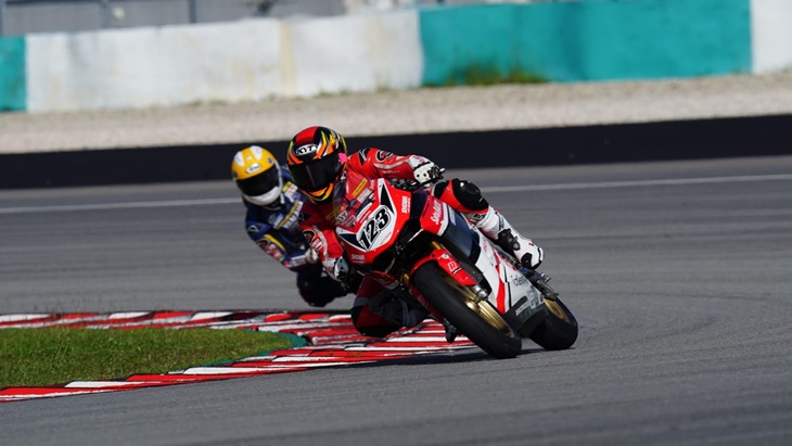 Pembalap Indonesia Unjuk Gigi di Ajang ARRC 2022 Sepang 