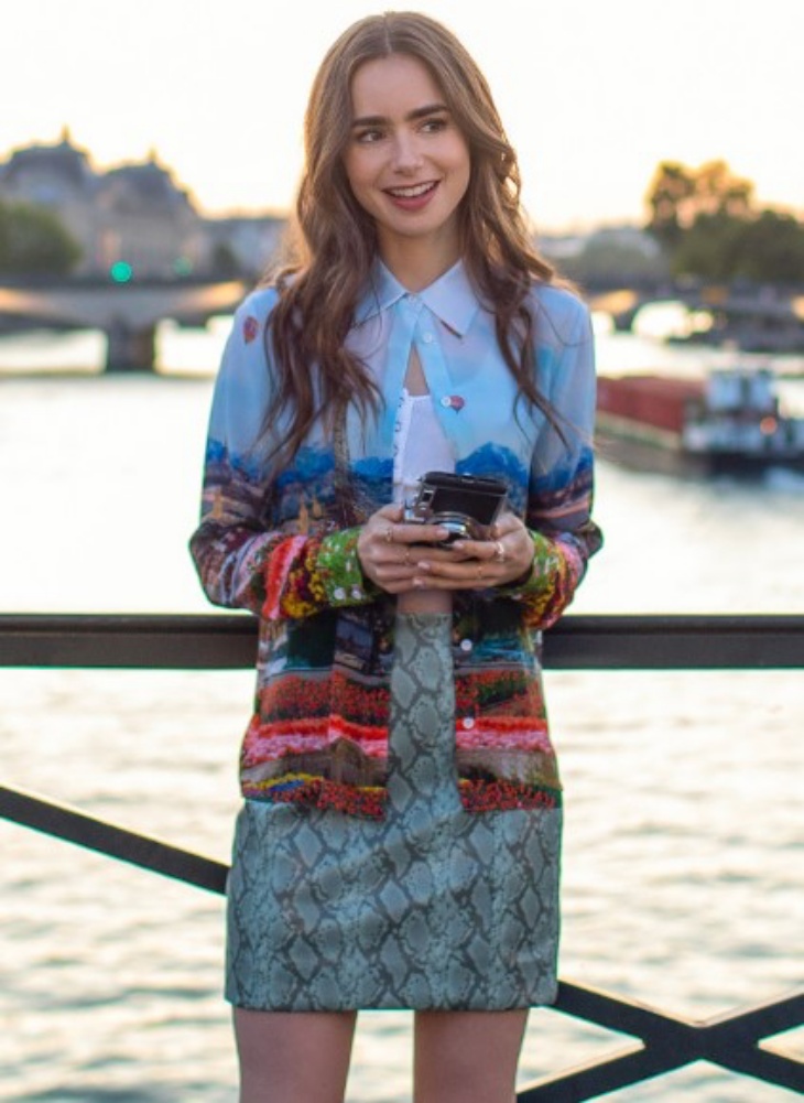 Outfit Terbaik Lily Collins di Serial Netflix 'Emily in Paris'