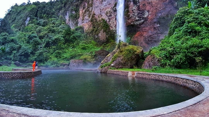 Bingung Liburan ke Mana? Curug Ngebul yang Tranding di Media Sosial Ini Bisa Jadi Pilihan
