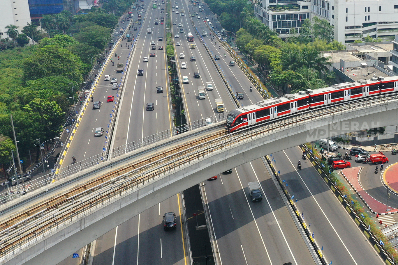 Kemenhub Tak Buru-Buru Lakukn Integrasi LRT Jabodetabek dengan KA Bandara