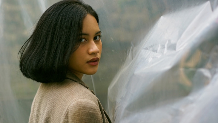 Nuansa Dreamy Pop Persembahan Alya Syahrani di Single ‘Intertwined’