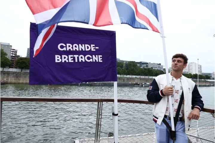 Tom Daley Pensiun sebagai Atlet Renang, Ingin Isi Waktu Bareng Keluarga