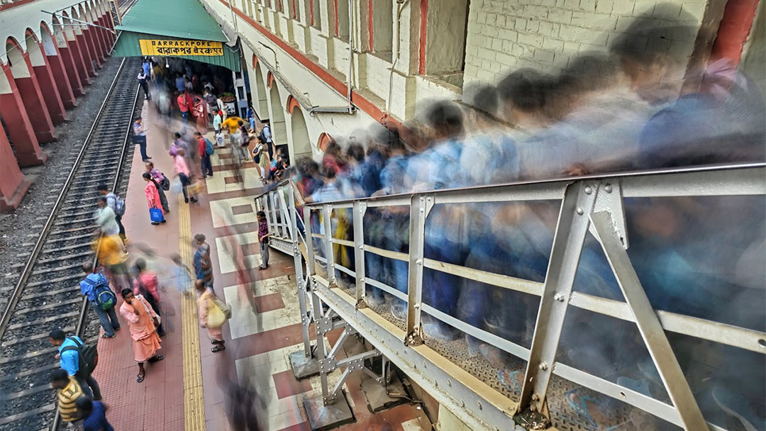 18 Orang Tewas saat Berdesakan di Stasiun Kereta New Delhi, Berebut Menuju Pertemuan Agama Maha Kumbh Mela