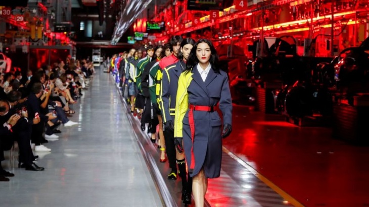 Koleksi Fashion In-House Pertama dari Ferari