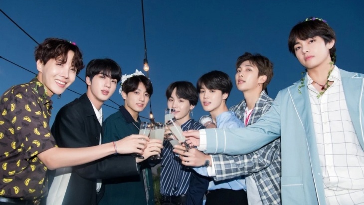 Cara BTS Menyemangati Penggemar saat Pandemi COVID-19 Lewat Musik