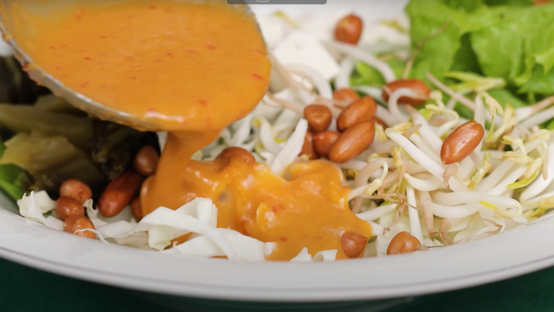 Cara Lebih Sehat Konsumsi Asinan Betawi untuk Buka Puasa, Pisahkan Kacang dan Sayurnya