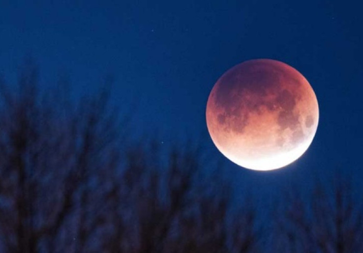 Akibat Strawberry Lunar Eclipse, Percintaan 3 Zodiak Ini Berubah 180°