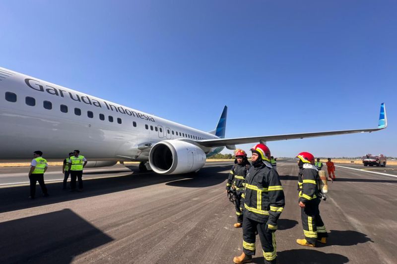 Pesawat Garuda GA604 Pecah Ban Saat Terbang ke Makassar, Penumpang Dievakuasi Usai Manuver Go Around