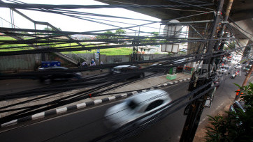 Kabel Semrawut di Jakarta Akan Dikubur Pada Tahun 2025 