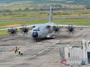 Bandara Iskandar MudaAceh Terima 18 Ton Bantuan, Distribusi Pakai Helikopter ke Daerah Terisolir