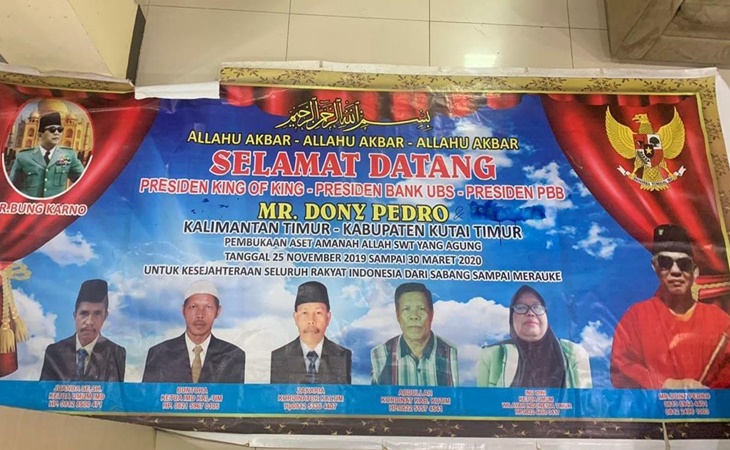 Spanduk King ot the King yang catut BNI untuk lunasi hutang