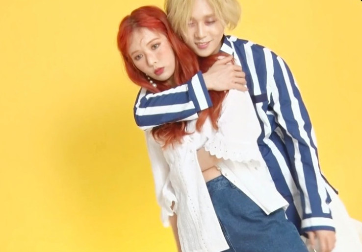 Tak Selalu Pakai Baju Kembaran, Busana Pasangan Selebritas Korea ini Kompak Abis