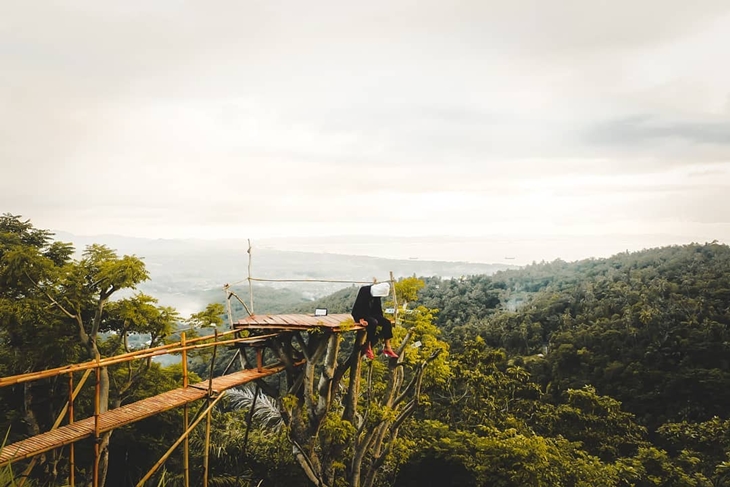 Tak Kalah dengan di Bandung, Bukit Bintang di Lombok Tawarkan Pemandangan Indah dari Ketinggian
