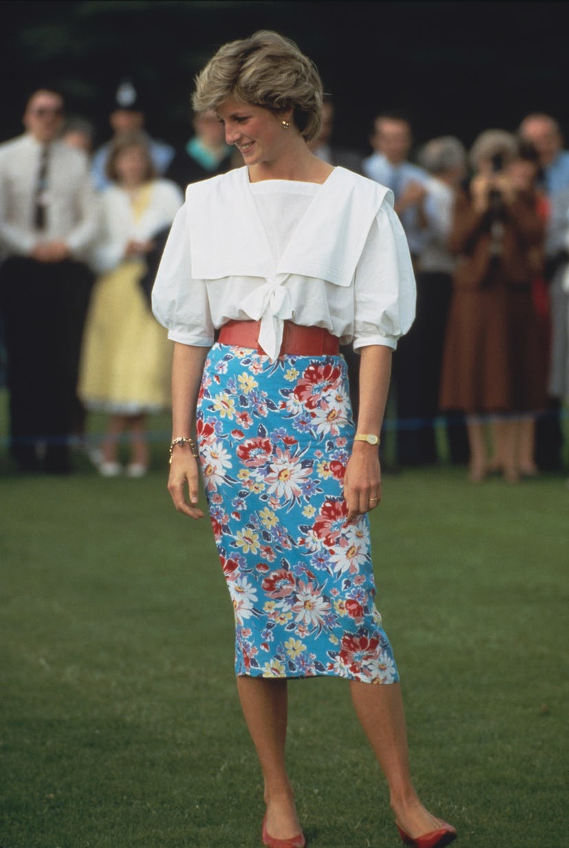 Floral Skirt. (Foto Bustle)