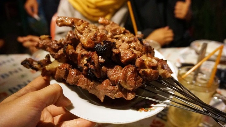 Sate 'Termahal di Dunia' Dipanggang dengan Mobil Lamborghini
