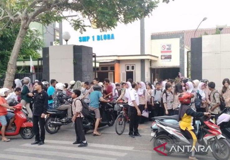 955 Porsi MBG Ditarik Imbas Keracunan Ratusan Siswa SMPN 1 Blora. Menunya Begini!