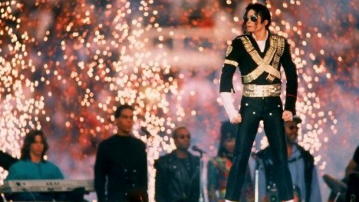 4 Penampilan Super Bowl Halftime yang Paling Memorable