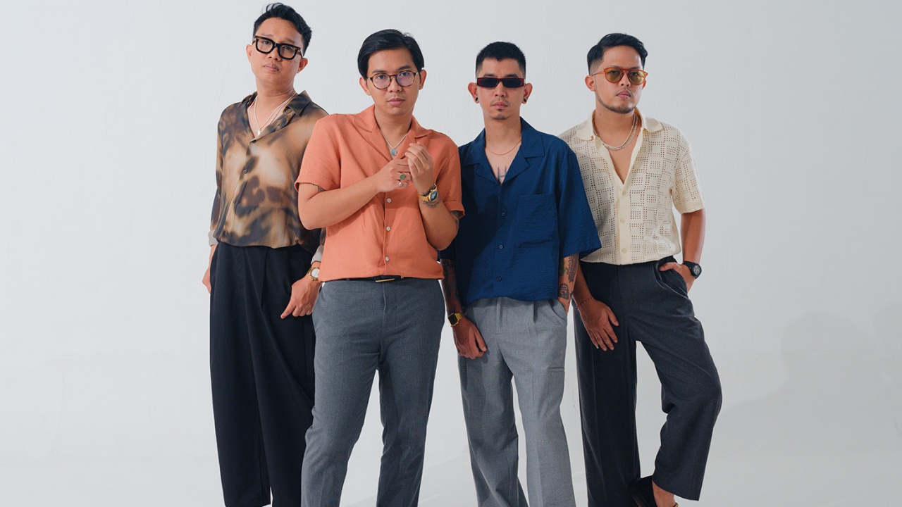 for Revenge Kejutkan Penggemar dengan Versi Akustik dari 'Penyangkalan'