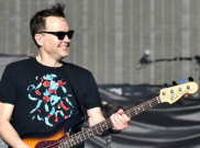 Eks Personel Blink-182 Sibuk Jual Peralatan Musiknya