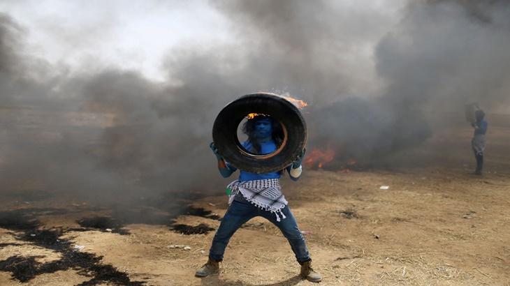 Dikejar tentara Israel