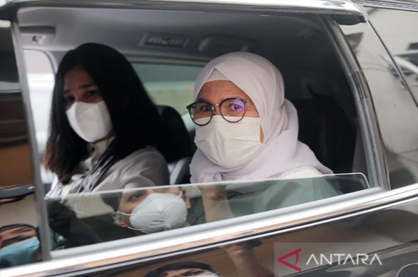 Dewas KPK Putuskan Nasib Lili Pintauli Siang Ini