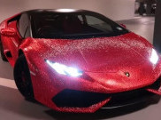 Lamborghini Berhiaskan Kristal Swarovski