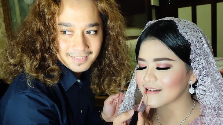 Kahiyang Ayu Tampil Cantik di Acara Pemberian Marga, ini Kata Periasnya