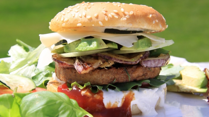 Trik Mengurangi Ketagihan Junk Food