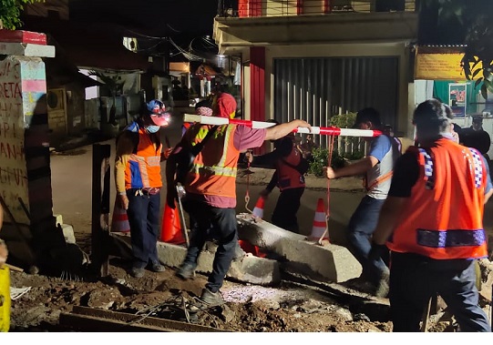 Tutup Pelintasan Sebidang, PT KAI Imbau Warga Tidak Buat Jalur Lintas Ilegal