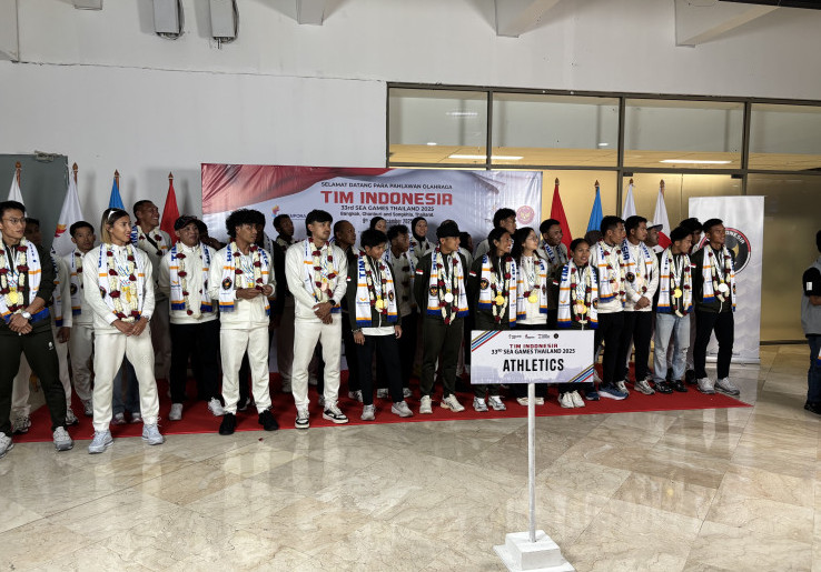 Raih 9 Medali Emas SEA Games 2025, Tim Atletik Indonesia Disambut bak Pahlawan saat Tiba di Tanah Air