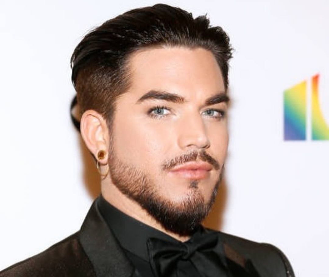 Adam Lambert Jadi Cameo di Bohemian Rhapsody, Bisa Tebak yang Mana?