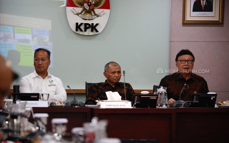  Kemensos dan Kemendagri Sepakat Usulan KPK Soal Penyaluran Bansos Berbasis NIK