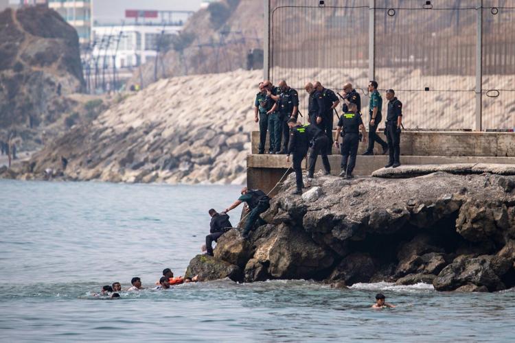 PM Spanyol Datangi Ceuta Atasi Krisis Imigran Asal Maroko