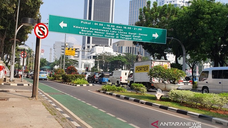 Skema Ganjil Genap Tak Pengaruhi Penumpang di Angkutan Umum