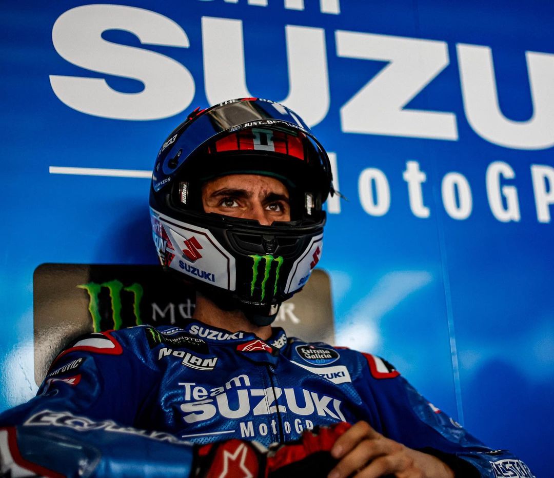 Alex Rins di Lombok: Menikmati Negara yang Indah Ini!