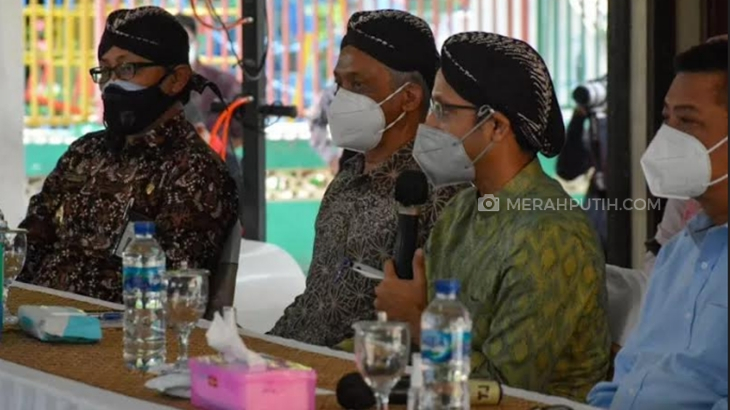 Menteri Nadiem Bebaskan Sekolah Atur Teknis PTM